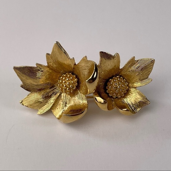 D’orlan Double Flower Brooch Gold Plated - Picture 4 of 9